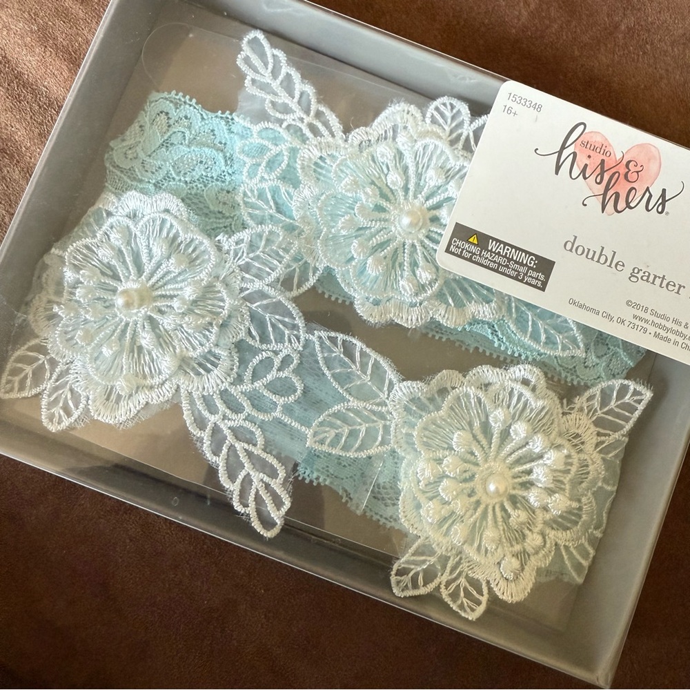 Studio His & Hers Blue Floral Lace Double Garter